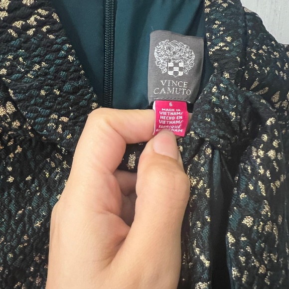 Vince Camuto. Dress gold and green - Picture 3 of 3